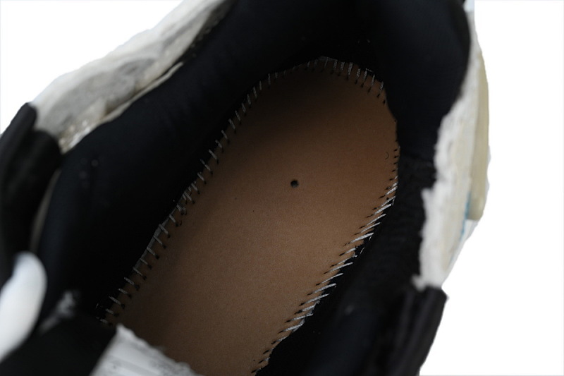 【CA1P7】米灰蓝 巴黎世家7代减震运动跑步鞋 677403 W0RB6 2028 Beige Grey Blue