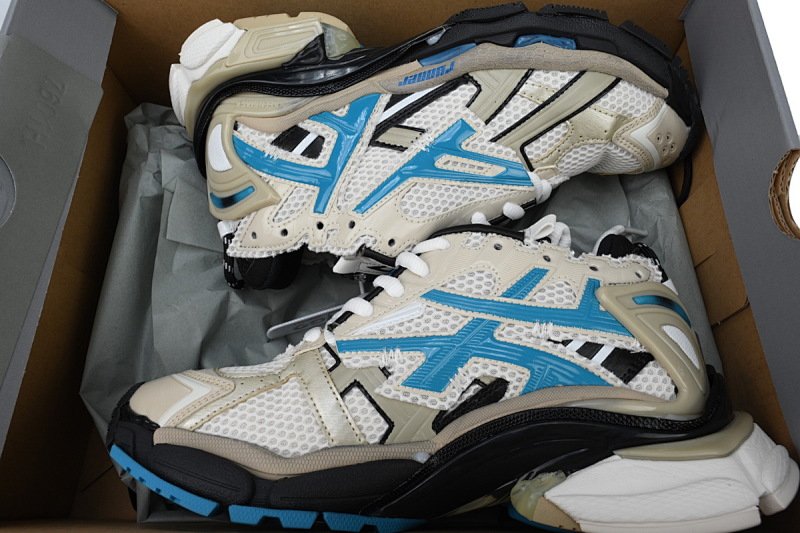 【CA1P7】米灰蓝 巴黎世家7代减震运动跑步鞋 677403 W0RB6 2028 Beige Grey Blue