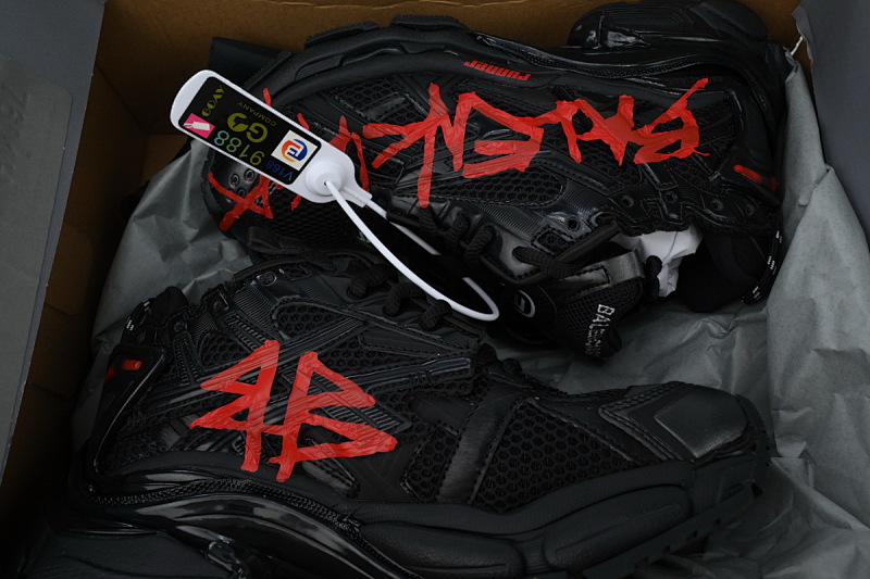【CA1P7】黑红字 巴黎世家7代减震运动跑步鞋 677402 W3RB1 0102 Balenciaga Runner Black And Red Characters
