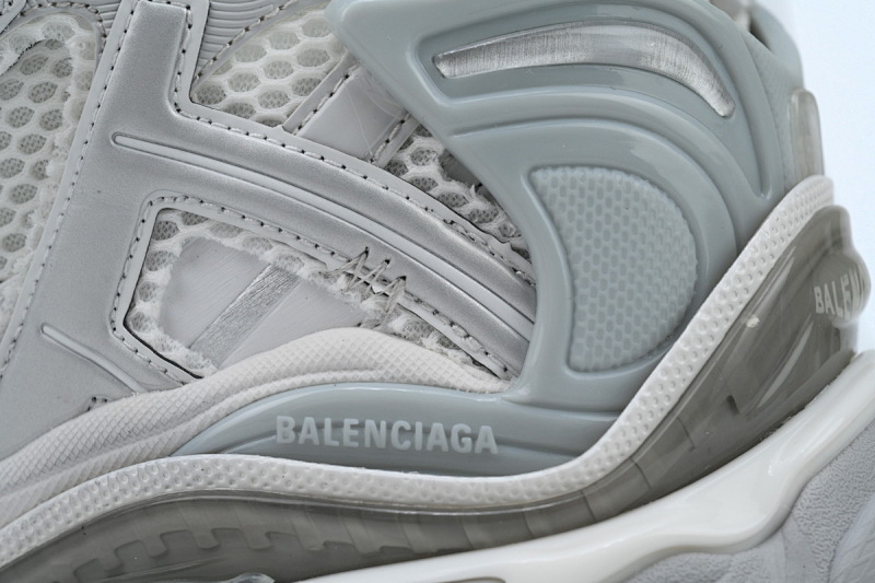 【CA1P7】米浅蓝 巴黎世家7代减震运动跑步鞋 677402 W3RB2 8100 Balenciaga Runner Mi Light Blue