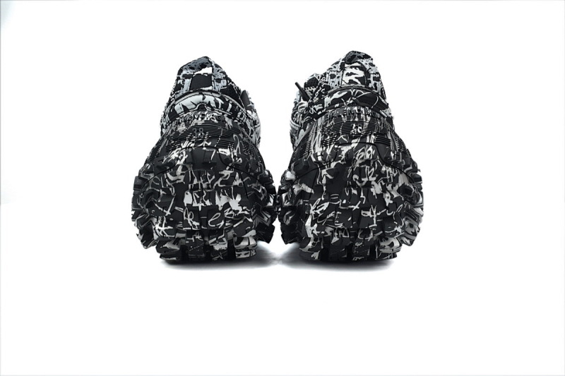 【EA0LJ】黑涂鸦-16 巴黎轮胎鞋 685611 W2RG1 9015 Balenciaga Defender Graffiti