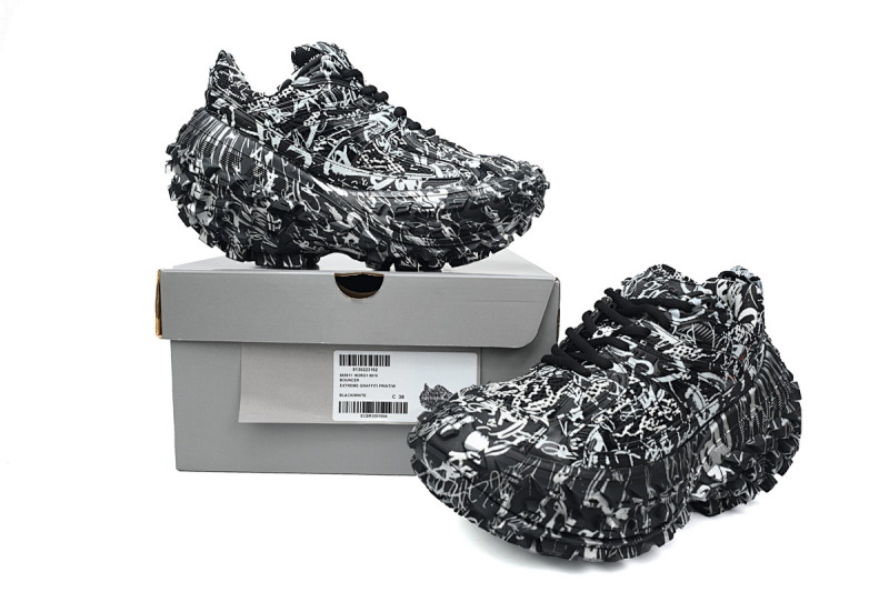 【EA0LJ】黑涂鸦-16 巴黎轮胎鞋 685611 W2RG1 9015 Balenciaga Defender Graffiti