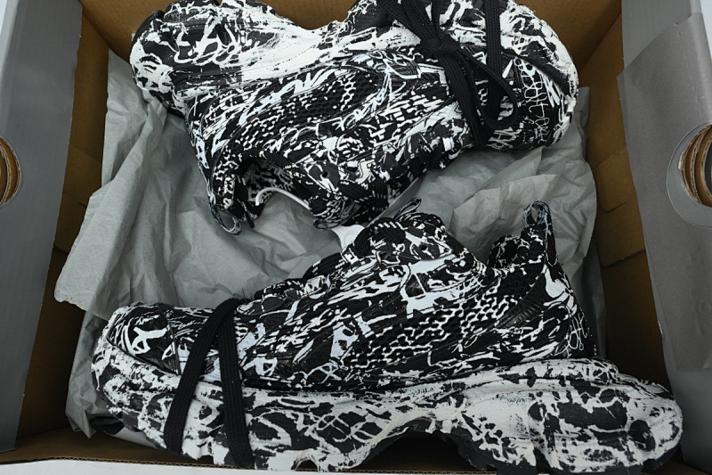 【DA0LJ】黑涂鸦-45 巴黎10代跑鞋 734731 W3XDC 0236 Balenciaga Luminous Black Graffiti