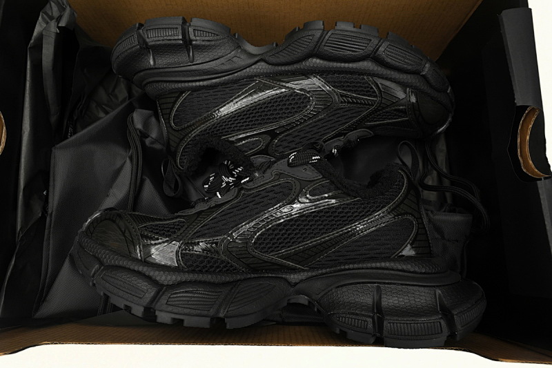 【DA5AH】全黑冰绒  巴黎3XL冰爪 加绒版 户外概念跑鞋 734734 W3XL2 1000 Balenciaga Black