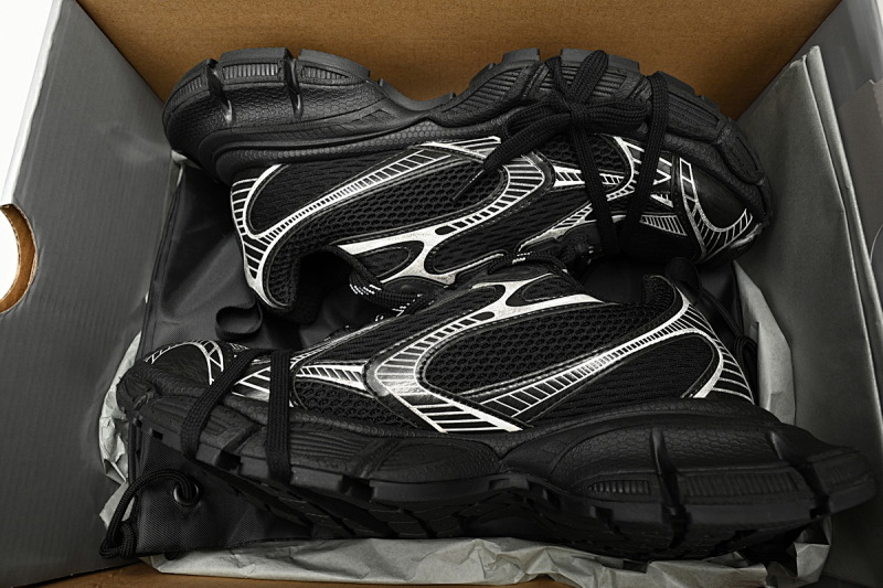 【CA5AH】黑白 巴黎10代做旧 户外概念跑鞋542228 W2RB8 1090 Balenciaga Black And White