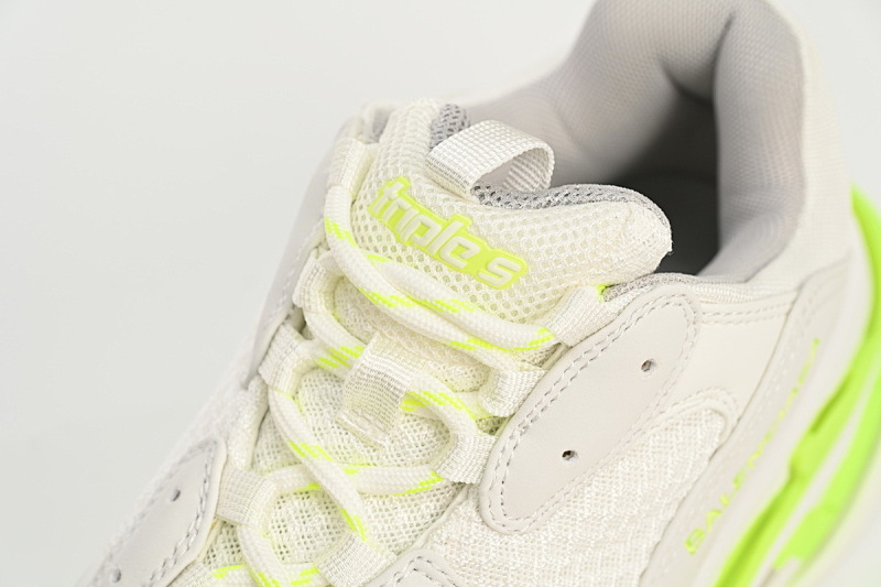yupoo_371387_fab5ecc6.jpg 【CA0LJ】荧光白 巴黎世家8层组合TPU复古鞋 536737 W0901 9088 Balenciaga Triple S Fluorescent White