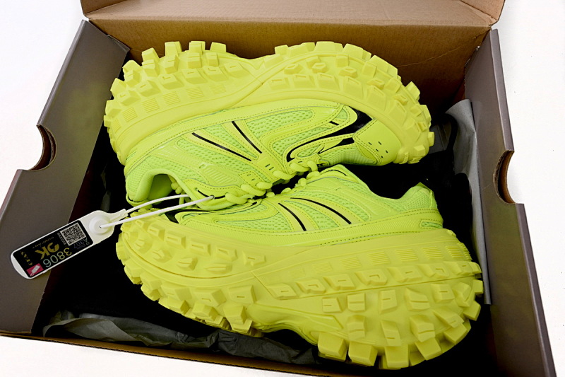 【EA0LJ】苹果绿-9 巴黎轮胎鞋 685613 W2RAB 7510 Balenciaga Defender Apple Green