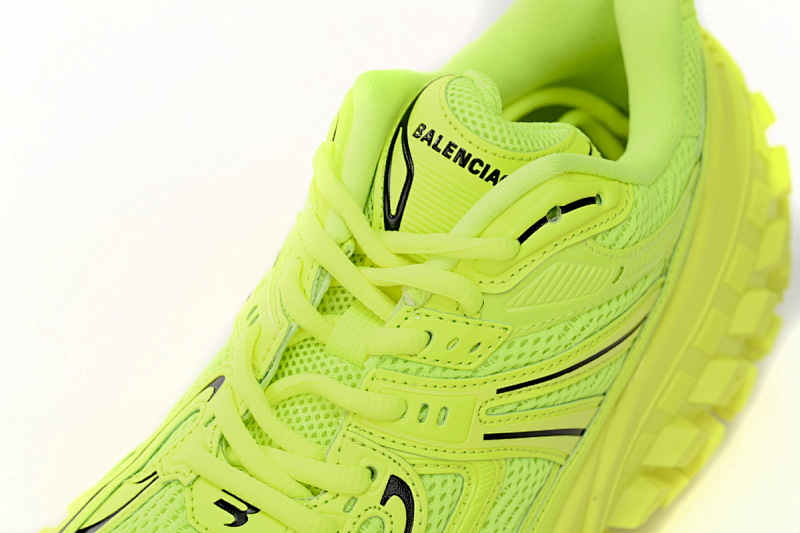 【EA0LJ】苹果绿-9 巴黎轮胎鞋 685613 W2RAB 7510 Balenciaga Defender Apple Green
