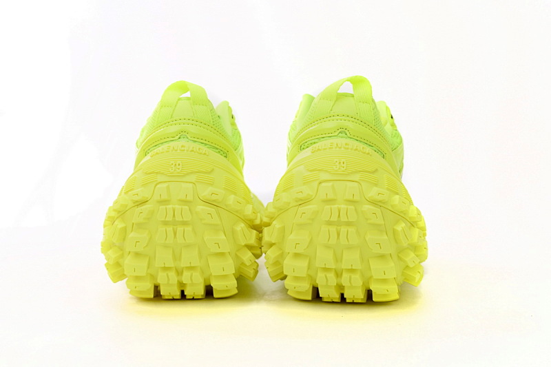 【EA0LJ】苹果绿-9 巴黎轮胎鞋 685613 W2RAB 7510 Balenciaga Defender Apple Green