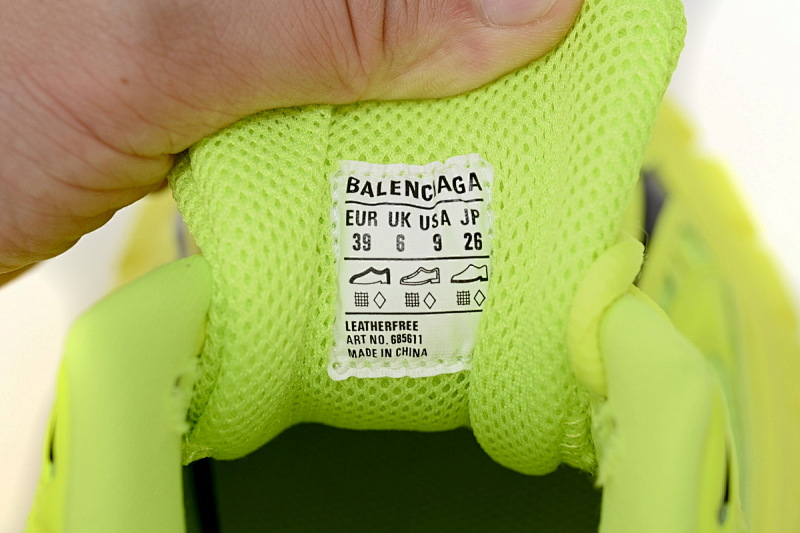【EA0LJ】苹果绿-9 巴黎轮胎鞋 685613 W2RAB 7510 Balenciaga Defender Apple Green