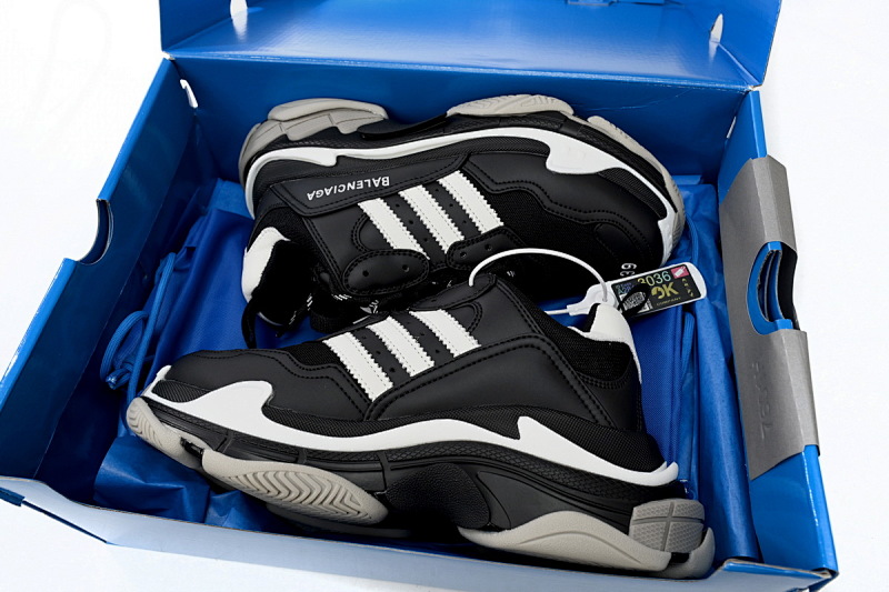 yupoo_372328_551b926d.jpg 【CA0LJ】AD黑白杠-2 巴黎1代复古老爹鞋 712764 W2ZB2 1090 adidas x Balenciaga Triple S Black And White Bars