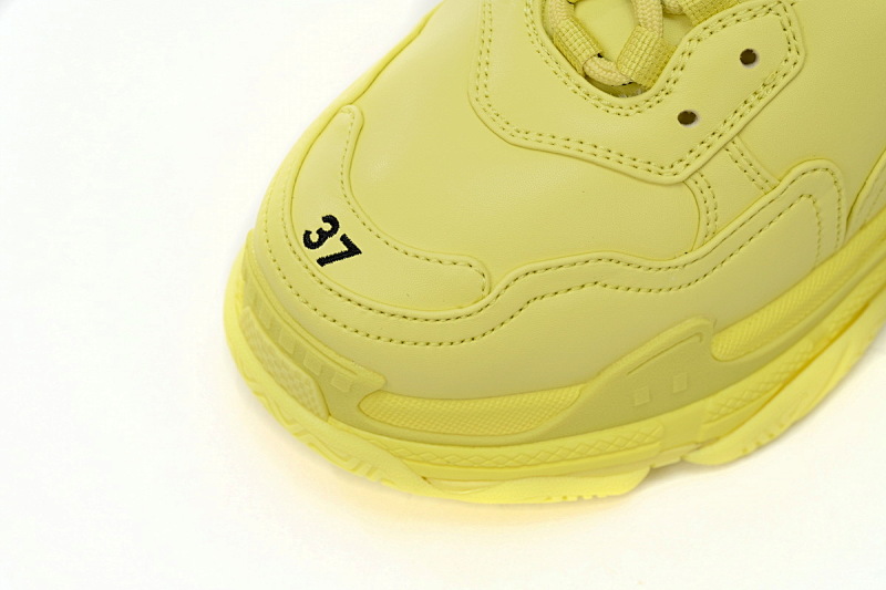 【CA0LJ】全黄-82 巴黎1代复古老爹鞋 524039 W1FB6 2308 Balenciaga All Yellow