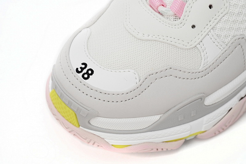 【CA0LJ】浅粉色-83 巴黎1代复古老爹鞋 524039 W2FW4 7541 Balenciaga Triple Light Pink