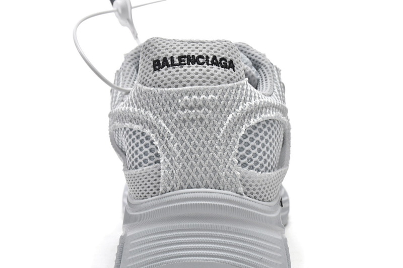 【CA0LJ】月色 巴黎8代运动跑步鞋 679339 W2E92 4901 Balenciaga Phantom Sneaker Aqua