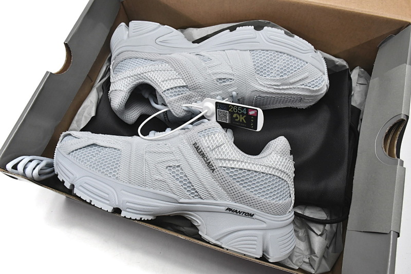 【CA0LJ】月色 巴黎8代运动跑步鞋 679339 W2E92 4901 Balenciaga Phantom Sneaker Aqua