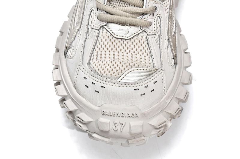 【EA0LJ】卡其-3 巴黎轮胎鞋 685611 W2RA6 9700 Balenciaga Defender Beige