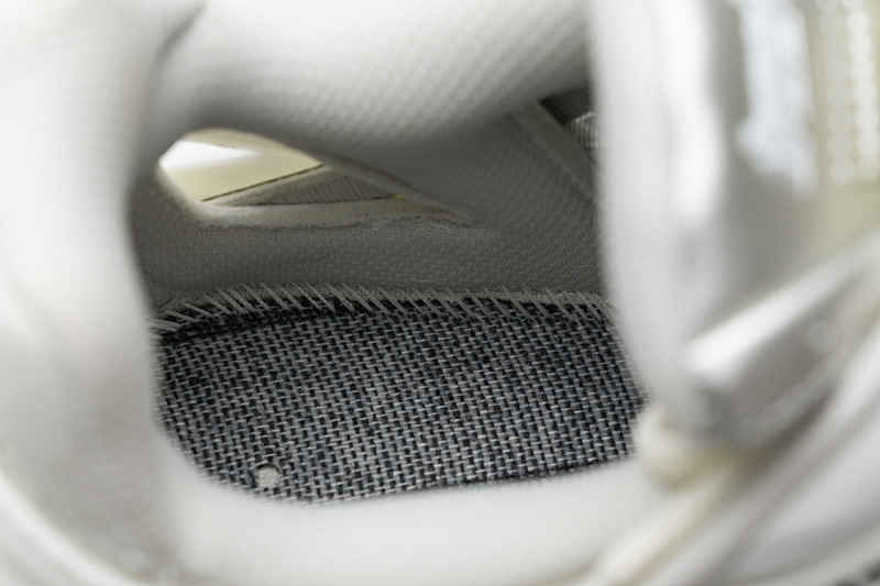 【EA0LL】纯白 巴黎4代时尚跑鞋 570391 W2GN2 9000 Balenciaga Track 2 Sneaker White