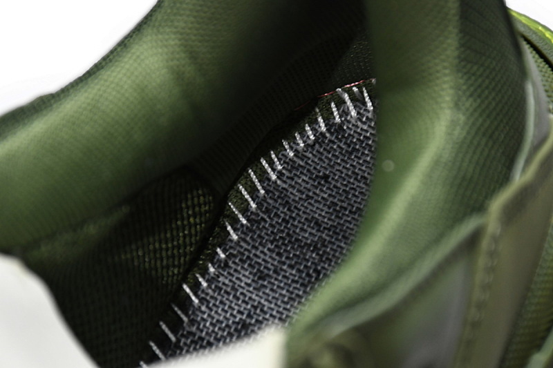 【DA0LJ】军绿气垫 巴黎世家水晶透明底气垫鞋 541624 W2GA1 2325 Balenciaga Triple S Pitch Green