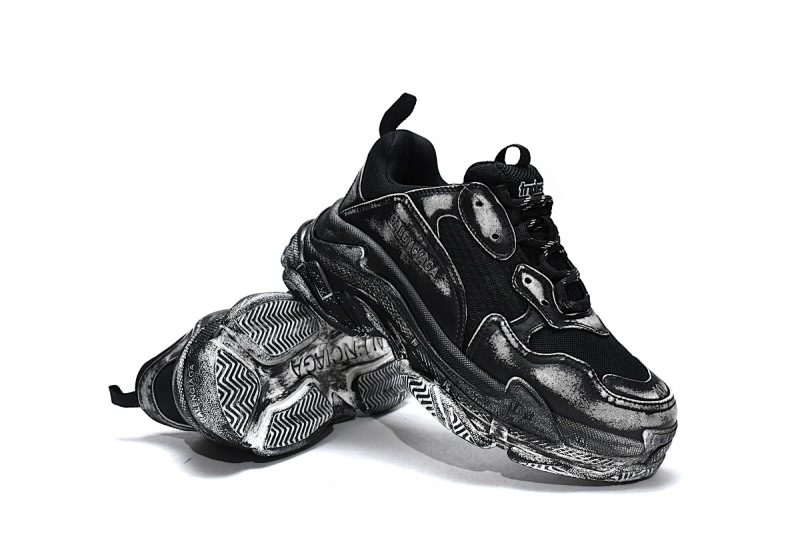 【CA0LJ】脏脏黑 巴黎世家8层组合TPU复古鞋 524039 WN3 1000 Balenciaga Triple S Black