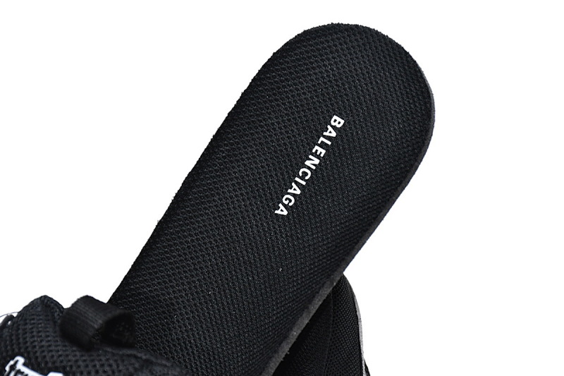 【CA0LJ】脏脏黑 巴黎世家8层组合TPU复古鞋 524039 WN3 1000 Balenciaga Triple S Black