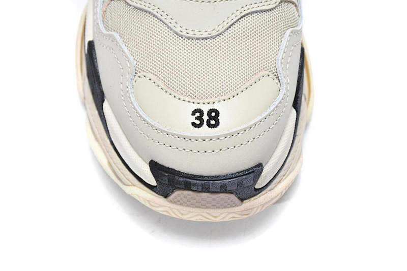 【CA0LJ】香草色 巴黎世家8层组合TPU复古鞋 536737 W09O6 9787 Balenciaga Triple S Vanilla Color