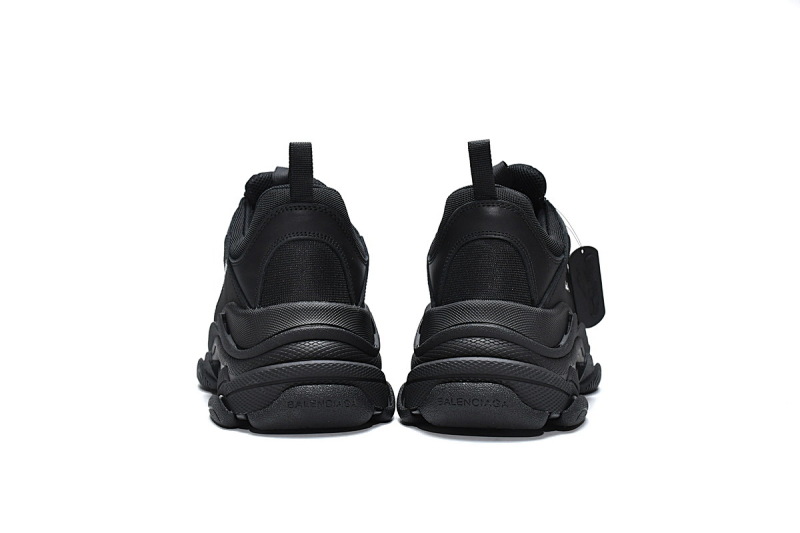 【CA0LJ】全黑不做旧 巴黎世家8层组合TPU复古鞋 541624 W0901 1100 Balenciaga Triple S Black