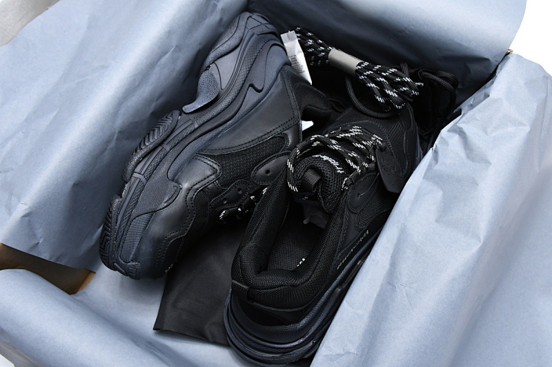 【CA0LJ】全黑 巴黎世家8层组合TPU复古鞋 512176 W0901 1000 Balenciaga Triple S Black