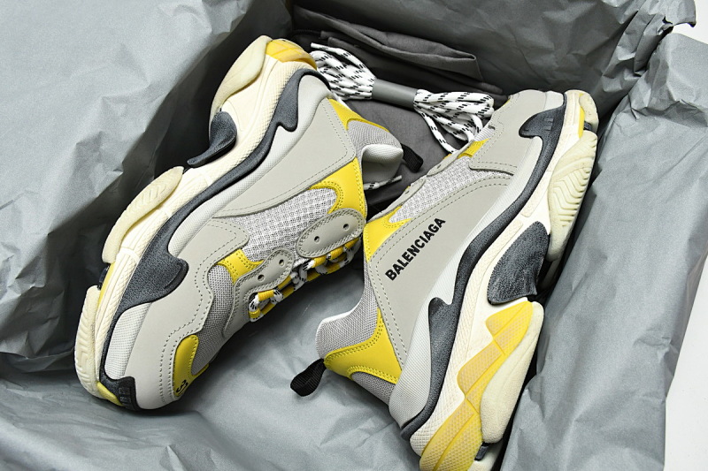 【CA0LJ】浅灰黄 巴黎世家8层组合TPU复古鞋 524037 W0E1 9000 Balenciaga Triple S Grey Yellow