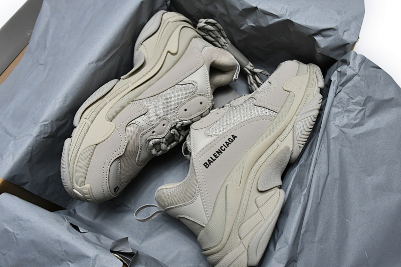 【CA0LJ】卡其色 巴黎世家8层组合TPU复古鞋 534737 W2FW1 9700 Balenciaga Triple S Rice Ash
