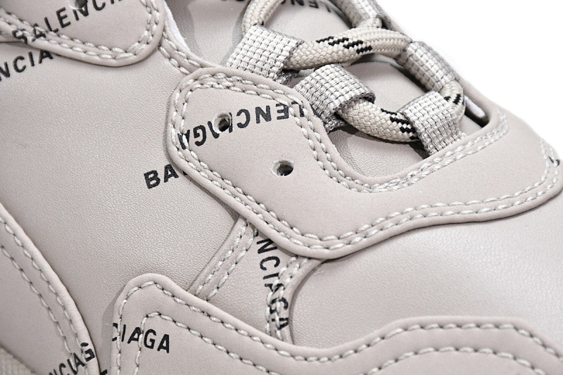 【CA0LJ】卡其联名 巴黎世家8层组合TPU复古鞋 524039 W2FA1 9710 Balenciaga Triple S Letter Beige