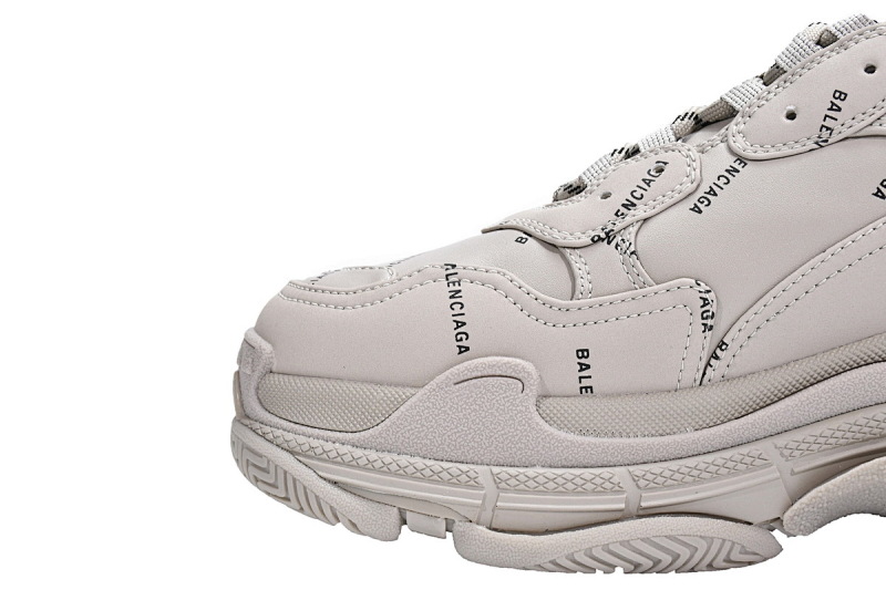 【CA0LJ】卡其联名 巴黎世家8层组合TPU复古鞋 524039 W2FA1 9710 Balenciaga Triple S Letter Beige