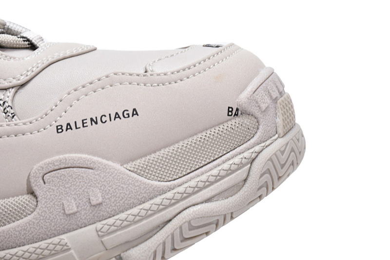 【CA0LJ】卡其联名 巴黎世家8层组合TPU复古鞋 524039 W2FA1 9710 Balenciaga Triple S Letter Beige