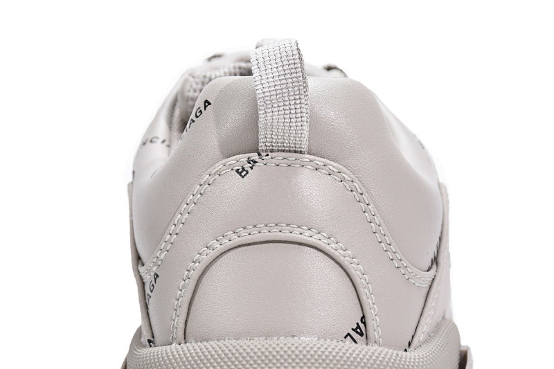 【CA0LJ】卡其联名 巴黎世家8层组合TPU复古鞋 524039 W2FA1 9710 Balenciaga Triple S Letter Beige