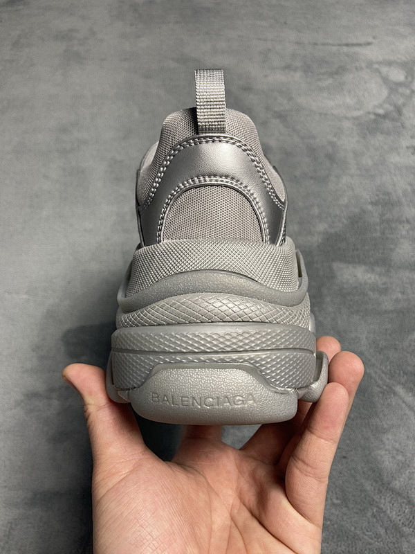 【CA0LJ】银黑 巴黎世家8层组合TPU复古鞋 536737 W2FS2 8100 Balenciaga Triple S Light Gray Silver