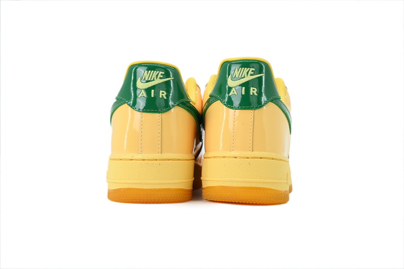 【BA9GF】亮面黄色 G版耐克空军低帮板鞋 IO4489-700 Nike Air Force 1 Low 'Patent Leather Topaz Gold'