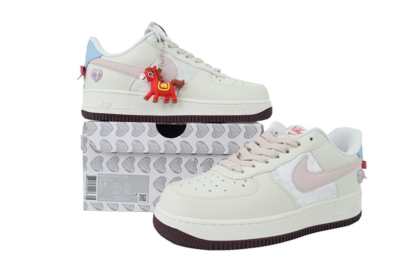 yupoo_378218_9bd7284d.jpg 【AA3QF】26年情人节 耐克空军一号板鞋 IQ4937-161 Nike Wmns Air Force 1 'Valentine's Day' 2026