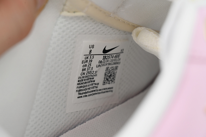 yupoo_379556_ef096f12.jpg 【AA3QF】-171粉金勾 耐克空军一号板鞋 IB2574-600 Nike Air Force 1 '07 LX 'Mini Swoosh - Pink Foam'