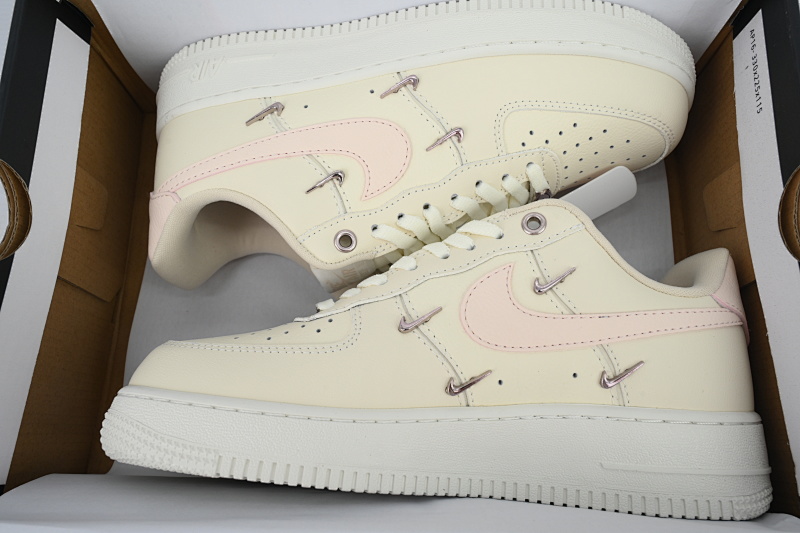 yupoo_379580_7a9882fb.jpg 【AA3QF】-139粉四勾 耐克空军一号板鞋 FV8110-181 Nike Air Force 1 '07 LX 'Mini Swoosh - Guava Ice'
