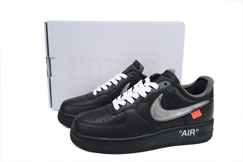 【BA3QF】黑银OW 空军低帮联名板鞋 AV5210-001 OFF White X Air Force 1 ’07 Low MOMA