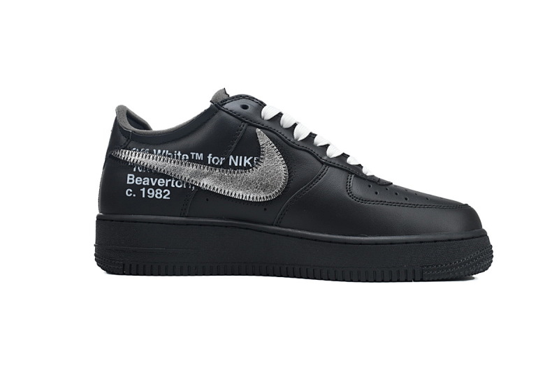 【BA3QF】黑银OW 空军低帮联名板鞋 AV5210-001 OFF White X Air Force 1 ’07 Low MOMA