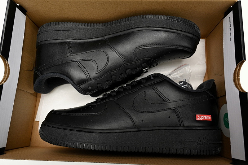 【BA5GF】SUP全黑  G版耐克空军低帮板鞋  CU9225-001 Supreme x Nike Air Force 1 Low “Box Logo Black