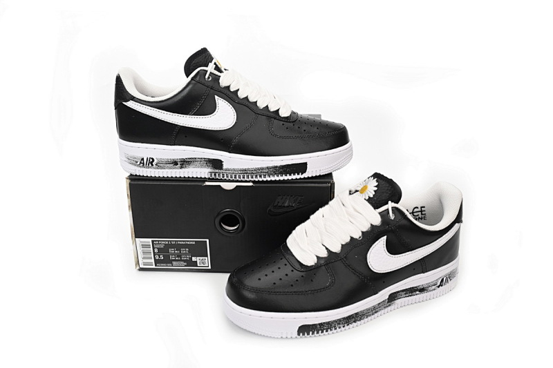 【DA7OG】权志龙	OG版本空军低帮板鞋 AQ3692-001 PEACEMINUSONE x Nike Air Force 1“Para-noise”