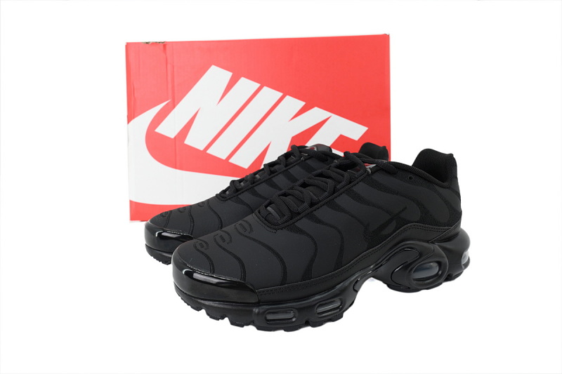 【BA3MA】黑皮革 耐克 NIKE 休闲时尚跑步鞋 AJ2029-001 Nike Air Max Plus TN 'Triple Black'