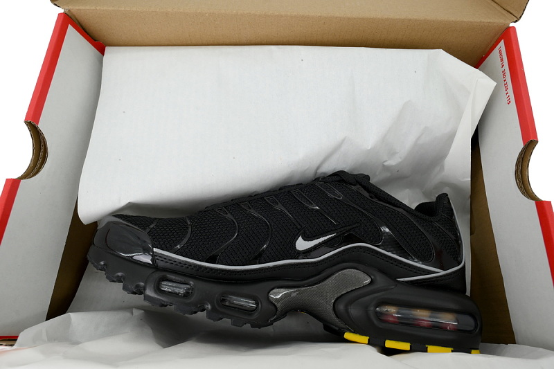 yupoo_382607_d26a685f.jpg 【BA3MA】黑色反光 耐克 NIKE 休闲时尚跑步鞋 HV8066-002 Nike Air Max Plus 'Black Reflective'