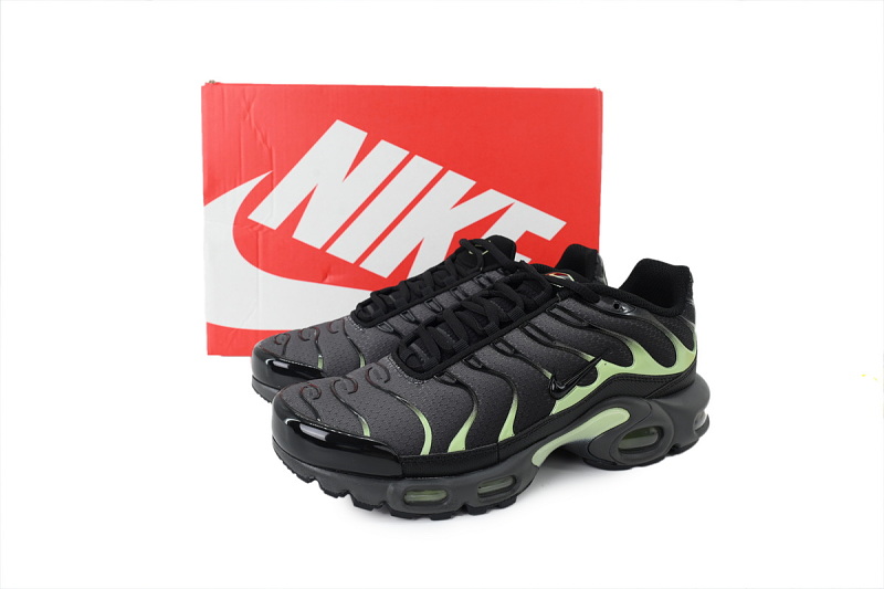 yupoo_382719_982e205c.jpg 【BA3MA】黑绿 耐克 NIKE 休闲时尚跑步鞋 DM0032-035 Nike Air Max Plus Black Green