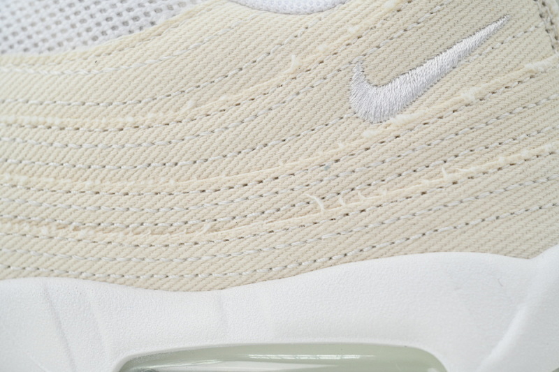 【CA9KZ】大气泡米白 KZ版本耐克95气垫 HM4743-100 Undefeated x Nike Air Max 95 Large Bubble Off-White