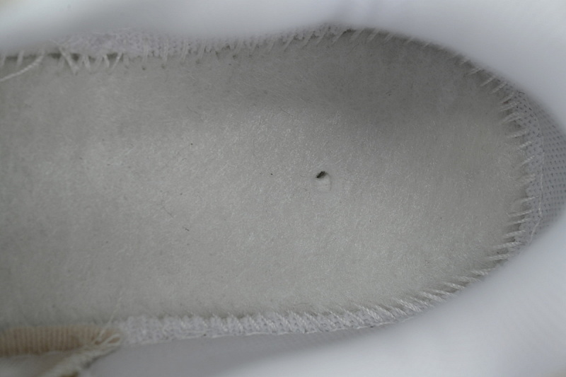 【CA9KZ】大气泡米白 KZ版本耐克95气垫 HM4743-100 Undefeated x Nike Air Max 95 Large Bubble Off-White