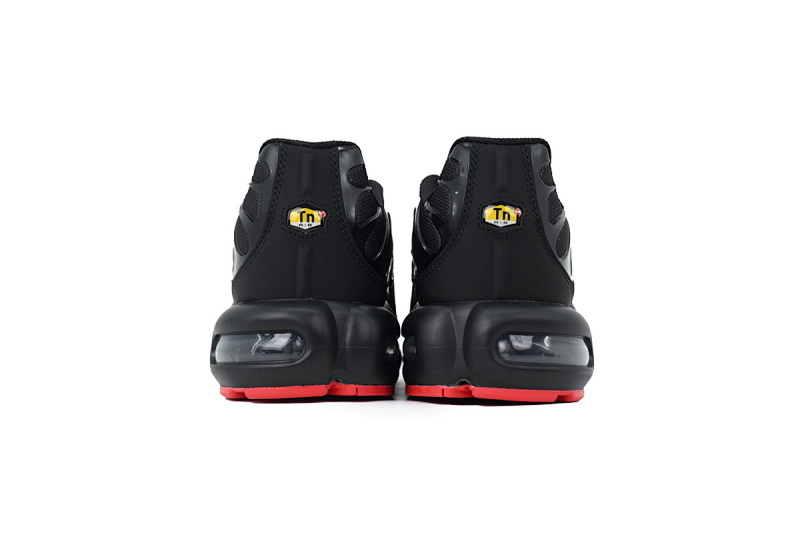 yupoo_383833_502983f5.jpg 【BA3MA】黑红-010 耐克 NIKE 休闲时尚跑步鞋 IM4868-010 Nike Air Max Plus 'Sith Lightsaber'