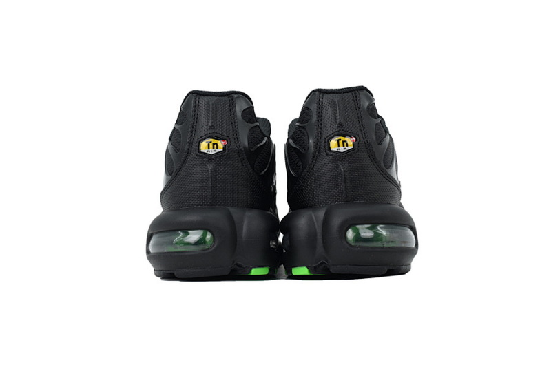yupoo_384067_84a8c1e5.jpg 【BA3MA】墨绿 耐克 NIKE 休闲时尚跑步鞋 DM0032-024 Nike Air Max Plus 'Green Strike'
