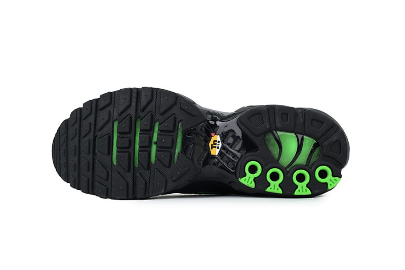 yupoo_384067_90603c50.jpg 【BA3MA】墨绿 耐克 NIKE 休闲时尚跑步鞋 DM0032-024 Nike Air Max Plus 'Green Strike'